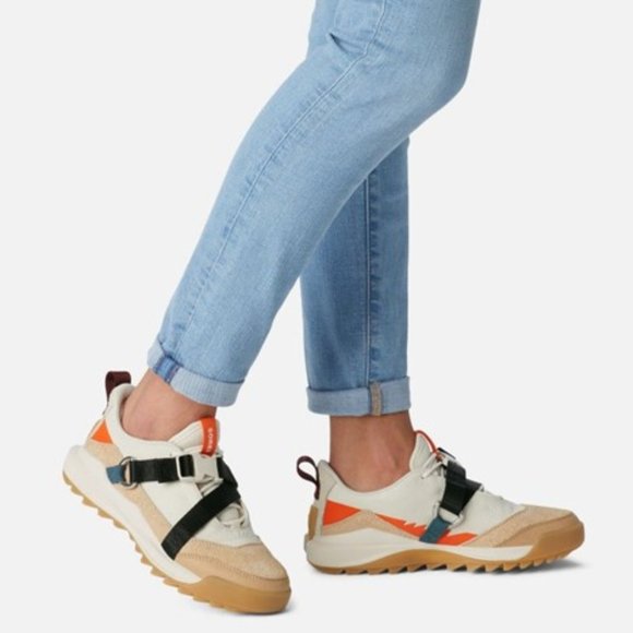 Sorel ONA 718 EQ Low Sneakers Lace-up Buckle Chalk Size 5.5 NEW - Picture 1 of 7